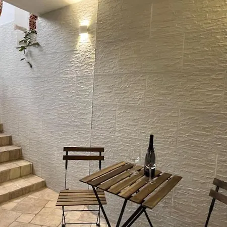 Full Semi-garden In At Mondello Apartamento *