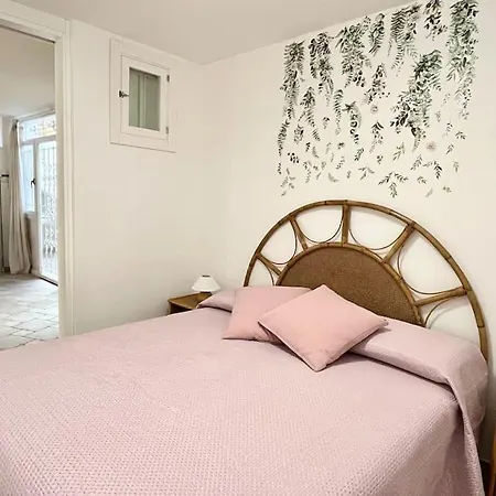 Full Semi-garden In At Mondello Apartament