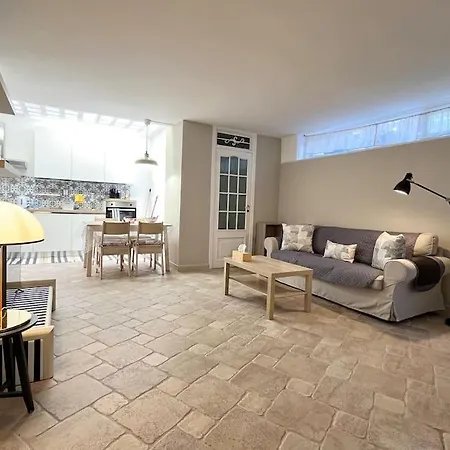 Apartament Full Semi-garden In At Mondello